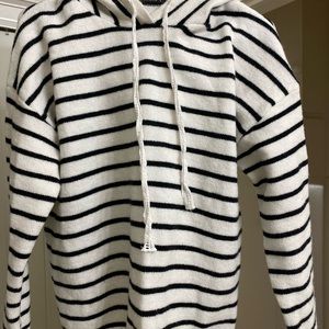 Oversized hooded sweater